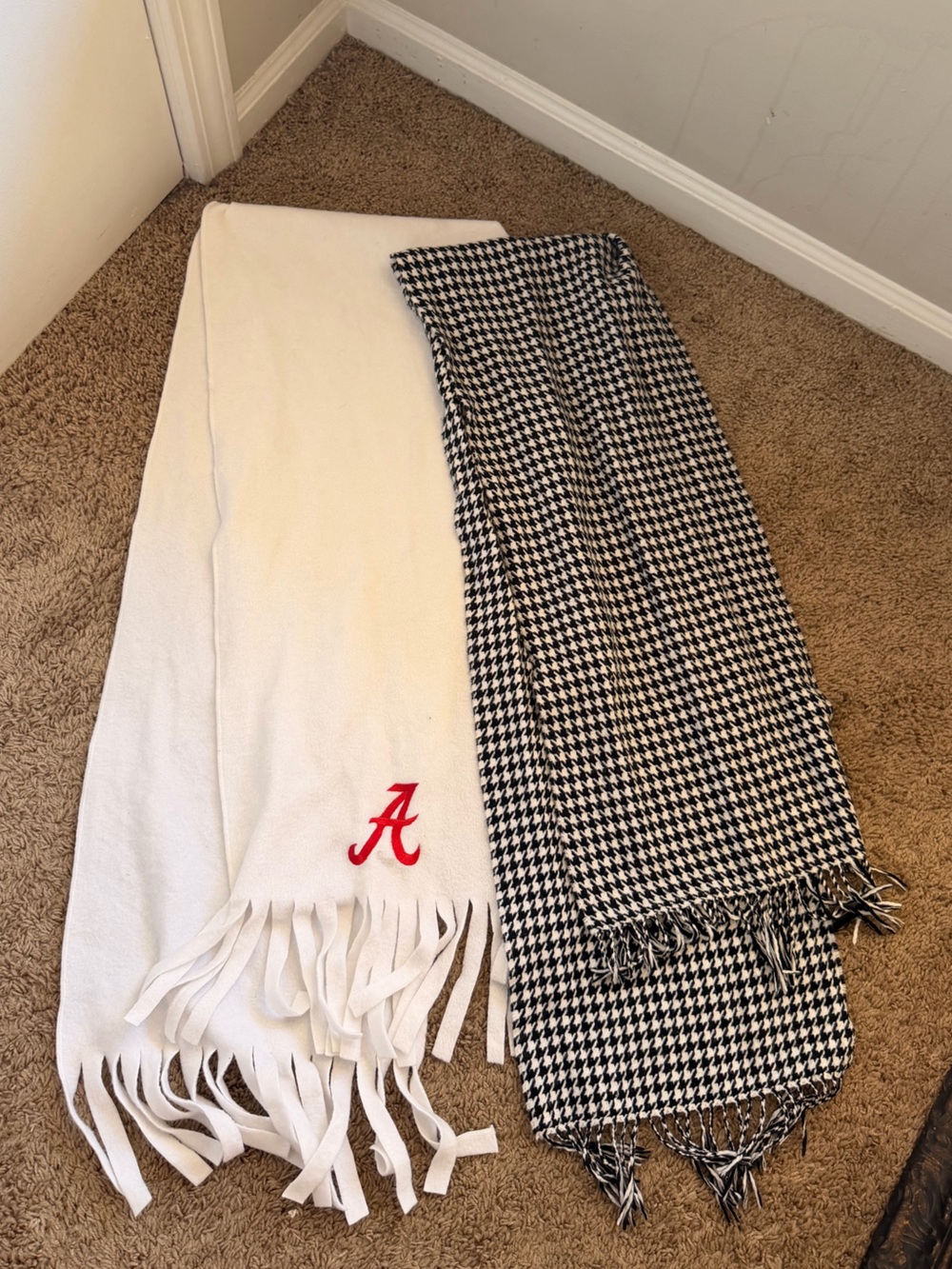 Houndstooth and White Alabama A game-day scarves